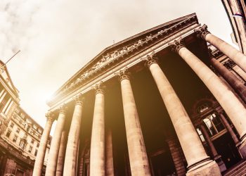 UK 100 Technical Analysis- Bearish Pattern Appears to Be Forming