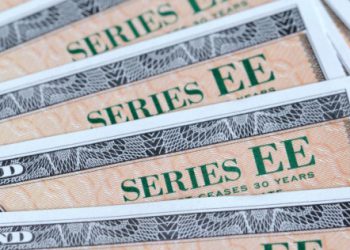 US bond yields back on the front foot and giving the buck a boost
