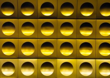 Gold Technical Analysis: XAU/USD still within bearish trend channel