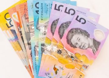 Aussie corrects despite stellar monthly jobs data