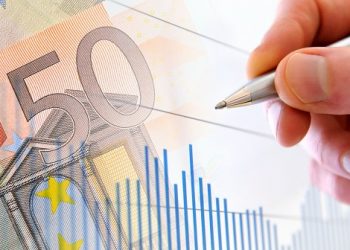 German consumer confidence worsening into 2022, the euro is likely to drop