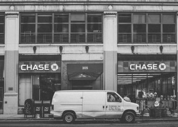 Last week’s dip in JPMorgan & Chase is a good buying opportunity