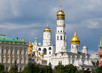 Kremlin throws smokes screen on Peace talks with Ukraine, and investors digest BoE rate-hike