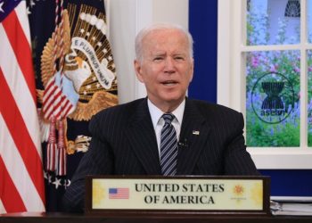 Biden says “US economy is on the move, not on the mend”
