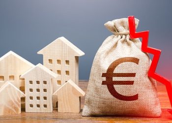 Morning Brief – Eurozone growth lowered