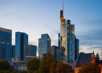 Midday Brief – Markets are anxious ahead of Central Bank member speeches